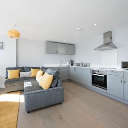 ברנטווד Beautiful, Spacious 1 Bed Flat מראה חיצוני תמונה