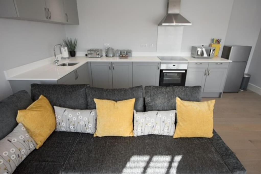 ברנטווד Beautiful, Spacious 1 Bed Flat מראה חיצוני תמונה